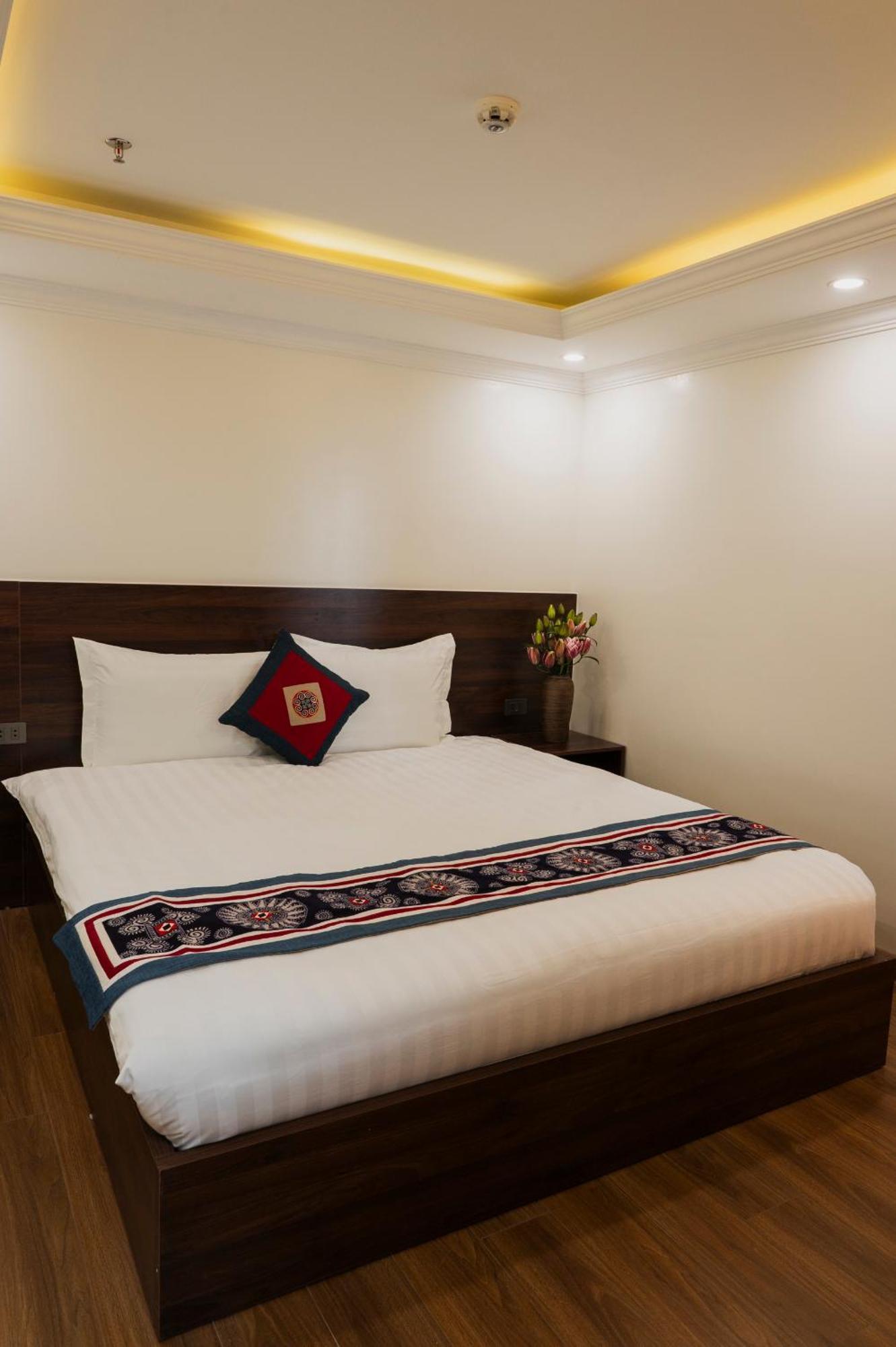 Anh Tu Hotel Sa Pa Exterior photo